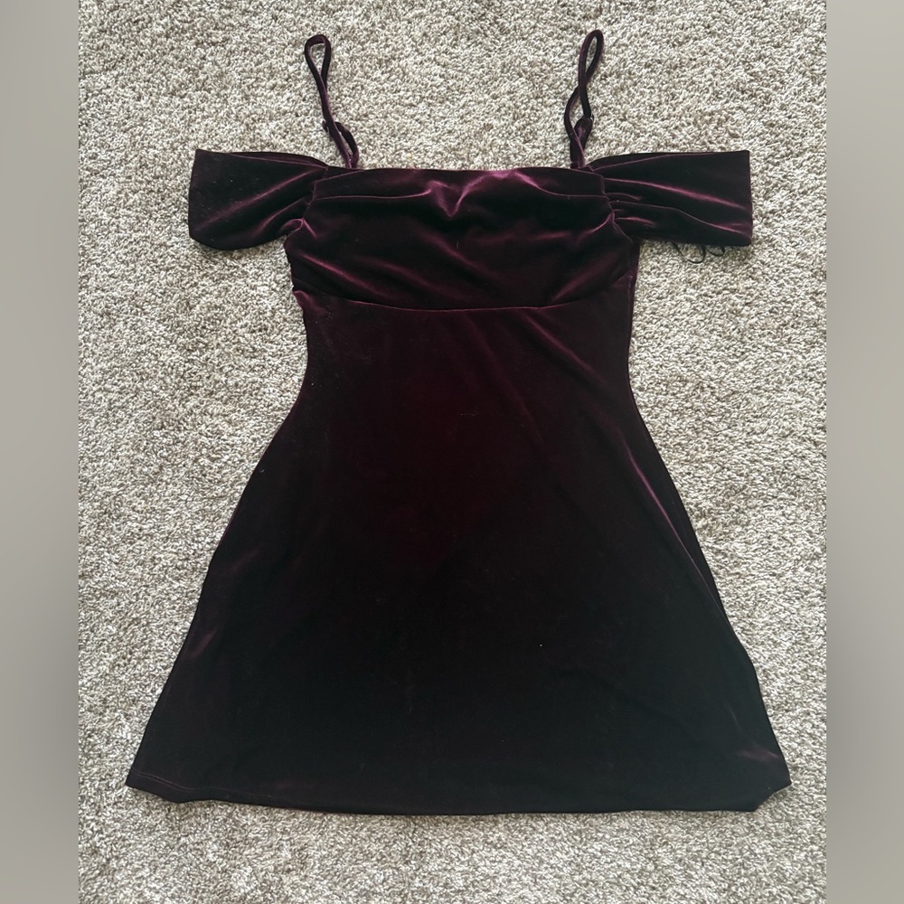 Windsor Wine Red Crushed Velvet Off-Shoulder Mini Dress